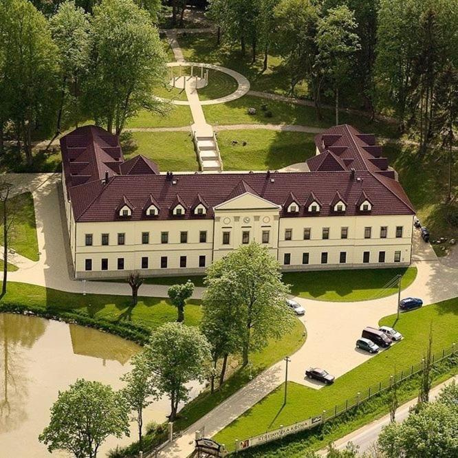Отель Zamek Kamenny Dvur Kynsperk nad Ohri Экстерьер фото